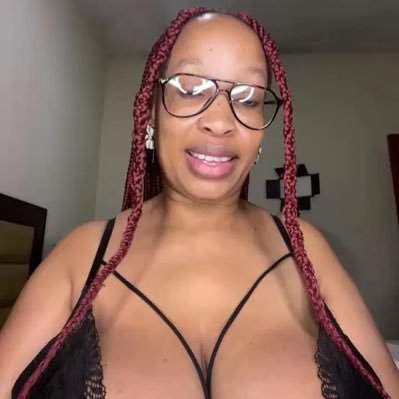 thickxyzredbone's profile picture. I'm a beautiful African woman with curves and big ass, I can twek, show boobs and my beautiful 🍑 Meet ups, Customs & Fetish.. Toys on request