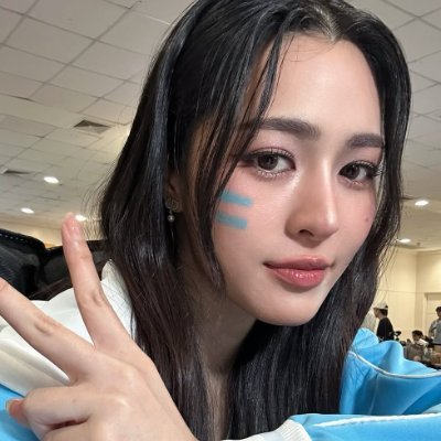 ⋆July Kwong₊🧸˚❆︎ Profile
