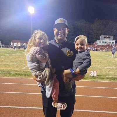 Bishop Carroll H.S. Alum '15
Saint Vincent College Alum '19
Northern Cambria Linebackers Coach