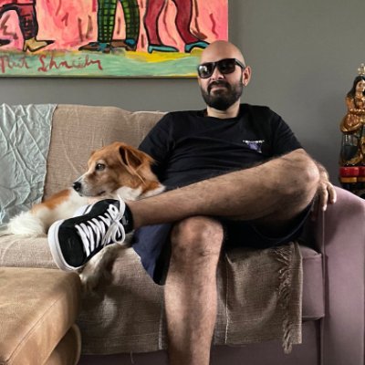 petaumm's profile picture. pai de gato e pseudo jogar de video game.