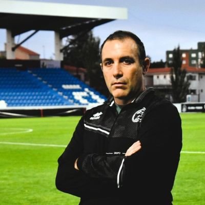 Salmantino ex-exiliado en Londres (ahora Madrid). Enamorado del rugby y de la UDS. Presidente de Unionistas de Salamanca C.F.