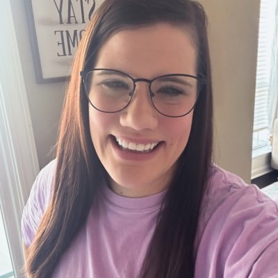 whatainsleesays's profile picture. Wife. Mom x 2 👦🏼👧🏼. 🇨🇦 🇺🇸. Married in Lambeau Field. War Eagle. |-/