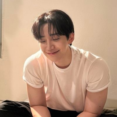 강의 열심히 하면서 준호 좋아하는 팬^^ / 이준호 팬클럽 1기 / 성인 / 준호만! / 🐧🦊🍑🌻 @dlwnsghek