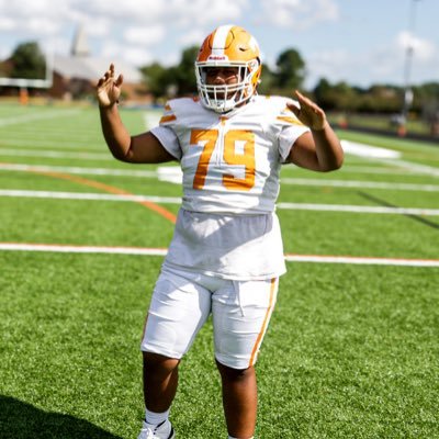 Tabb High | C/O 27 | RT | DT | 6’0 280 | Varsity Starter| Captain | GPA 3.5| NCAA ID: 241044106 |javion.richey@outlook.com|