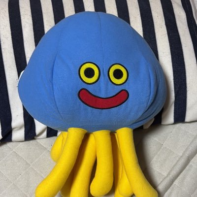 純粋でいることに疲れた人です。リポストばかりしているのでオフにすることをオススメします。タメ口もDMもOK。無言フォロー失礼します。お別れ→ブロ解。野獣ネタNGです。病みアカ→ https://t.co/4ush7OuYdg?… 厨二病アカ→ https://t.co/izW1XbbOcT