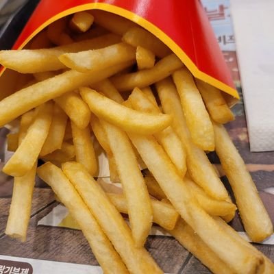 MARS_touching's profile picture. 구독...커뮈...