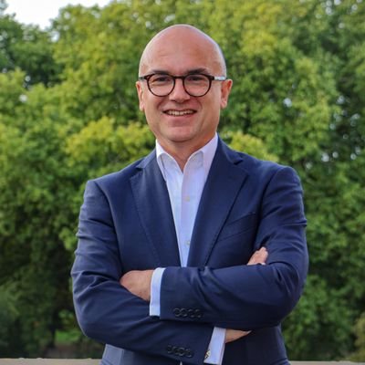 cglacroix's profile picture. diplomate | compte personnel