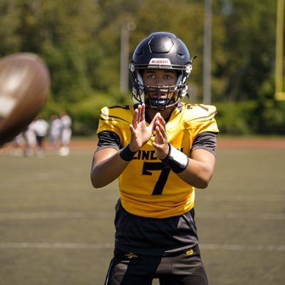 QB 6’0 175/3.1 GPA CO 26’ @Railsplittersfb headcoach: @CoachHak6 email:Reemmoore4life@gmail.com