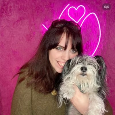 MelaniRedmiles's profile picture. Writer 📝 Reader 📖 Dog mom 🐶