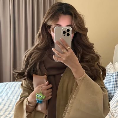 ♌️ spoiled girl , mother of two 👩‍👦‍👦.. proud teacher ... ❤︎ I always speak my mind !!