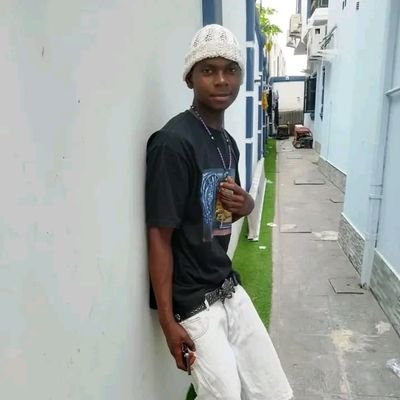 FxHollycross's profile picture. If forex trading is a world I will be dear🏃‍♂️🏃‍♀️🏃‍♂️💰💵