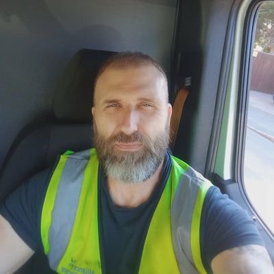 Pirate radio/rave MC since early 90s from DreamFM- HyperFM- FlashbackFM + more #PirateRadio
Raver since 1989, hardcore/jungle
real name is Jay 🇬🇧🤍🫦 Arsenal