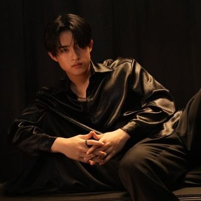 ♟️Welcome to the party of silence...♟️🪐╰► @JeffSatur 🪐💛 @barcodetin ☀️💛
Stan Multifandom 👑#Mdzs #Tgcf #Bjyx #Woosan🐈⬛☂️
I💜You-Bts Ateez🏴☠️👑