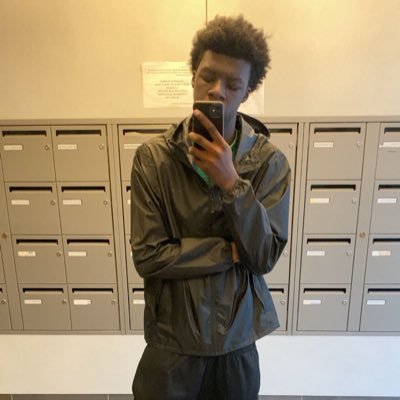 2bellerue's profile picture. j’suis pas un mec d’ici moi