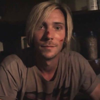 he/him 🏳️⚧️⋆ happily married ⋆ poly ⋆ 24 ⋆ 🇧🇷 eng/pt-br ⋆ fic writer and sometimes artist ⋆ previously blacklisted from dstwt
obsessed w death stranding
