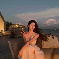 碎花裙 (@mayadafitri14) 's Twitter Profile