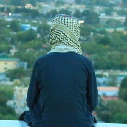 جسم في غزة حرة، روح في الحرمین، قلب في فلسطین.
أنا فلسطيني وأفتخر بغزة.
نحن لن نستسلم ⚔️ ننتصر او نموت
