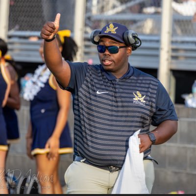God 🥇Tight End Coach @ob_football🏈 Ast. Track and Field Coach @OBTrack_Field 🏃