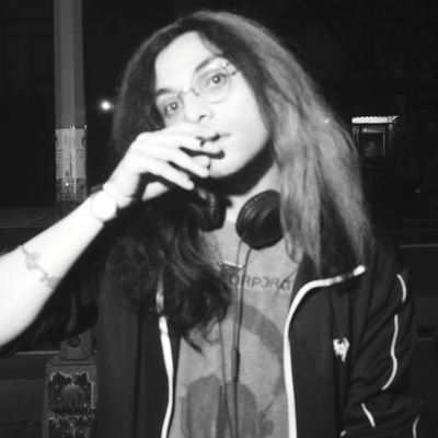 i'm a good time if u tryna have a bad time //

brain vomit + memes + transformers + pigeons + vkei + shoegaze + postpunk + djent + pop music + ??? = PROFIT (jk)