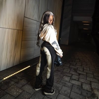 prettyyfaiyaz's profile picture. 