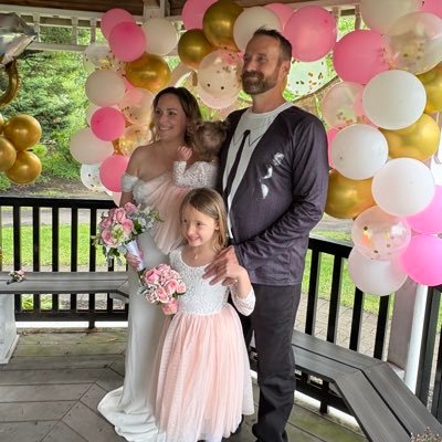 ScarySkierNJ's profile picture. Phillies 24/7 ⚾️ ❤️ being at the Jersey Shore 🏖 Marine 👩🏻‍🚀 Glassboro State Alum 👩🏻‍🎓 NJAWC 💦 Sailing⛵️ Springsteen🎸DMB 🥁Freddie🎤 Hubby/Kids/Grands🌈