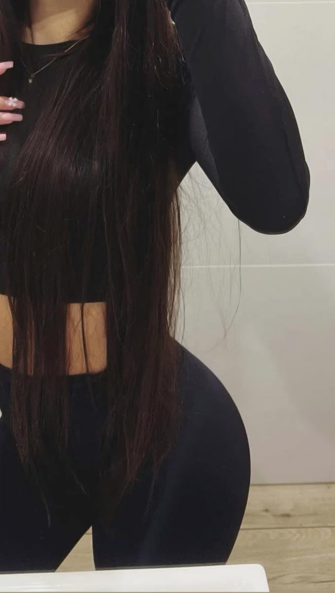 This is just a side page... Please check out my real account @Gabiwinterr