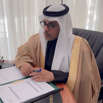 محام، رئيس مجلس ادارة شركة(م)عربية ممثلاً🇸🇦 #KSA🇸🇦مدرب قانوني من ٢٠٠٩،(في النظام التجاري )للتواصل: / ٠٥٥٥٣٤٠٠١٤ #معتمد_مهنياً، تعلمت القانون في @IPAconnect