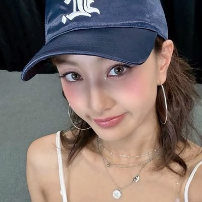 ilvzyozyooo's profile picture. 