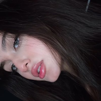لا أريد حلماً احلم به ، اريد حلماً يتحقق.