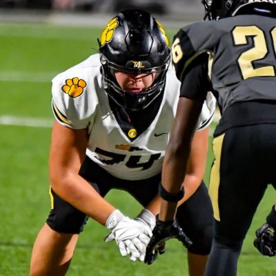 6'2 270 I DT/NT/T/C I HS: North Allegheny 2028 I 3.6 GPA I PA📍412 I #74 I kovacicjoey@icloud.com
