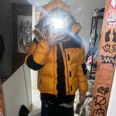 AGUANTE LA MDS 🔌 - LIL HUSTLE GANG 🗡️ 🩸 HABLANDO DE MIS PENAS CON RATAS Y CUCARACHAS - COMPRO Y VENDO 🎖️