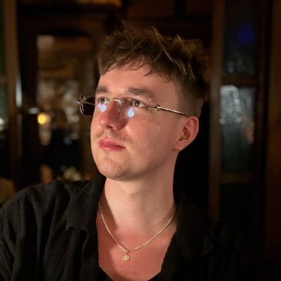 xazai_'s profile picture. I build mobile apps 🤓💙