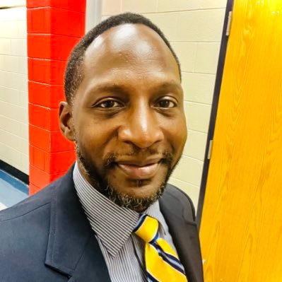 1 Tim 2:5-6 | Husband | Dad | School Admin | Gospel Musician 🎹| ΦΒΣ 🤘🏾| F&AM | Mine own thoughts, tweetéd thus.