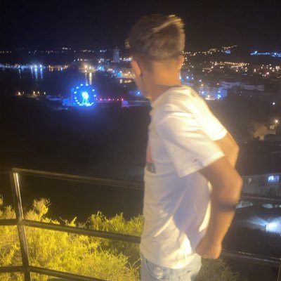 Streamer pequeño,con un solo sueño en mente que ojalá se haga posible Twich:jnayroxxx4⭐️