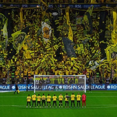 و أجمل ما في حياتي هو علاقتي مع الله، أما علاقتي بالبشر فهي شر لا بد منه. @ittihad الاتحاد عشق لاينتهي 🖤💛