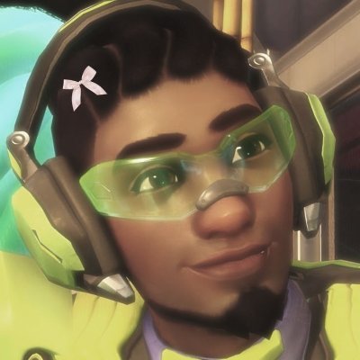 darradioheadow's profile picture. they/them