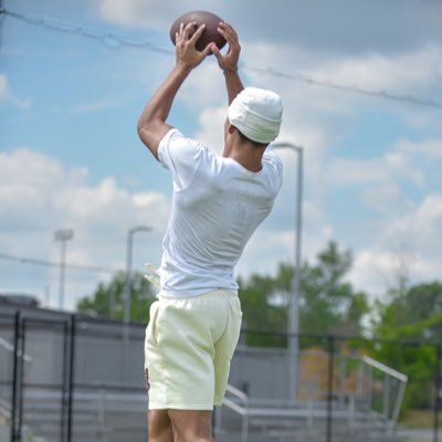 AGTG CHRIST FIRST🙏| 4.1 GPA👨🎓| WR/DB | 5’11 165 | NEW ACCOUNT OLD ONE GOT HACKED | MALDEN HIGH📍| eliezermannyperezco26@gmail.com ✉️| OLD ACC - @Twitchym_