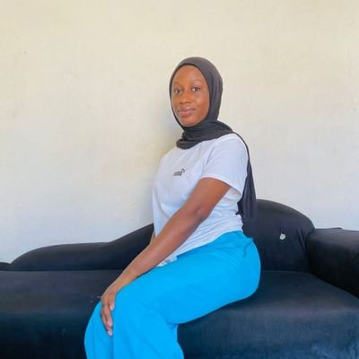 Aspiring data analyst, an entrepreneur, money minded person, fun to be with 😋