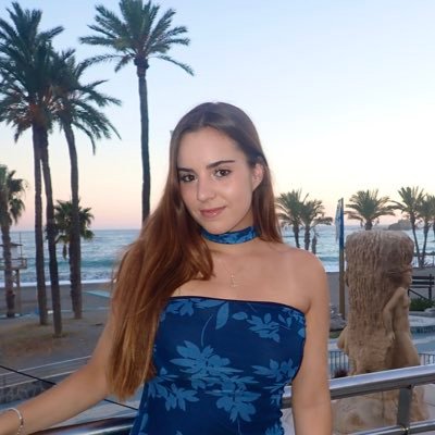 Reginareguerooo's profile picture. opositora ITSS 🩷📚