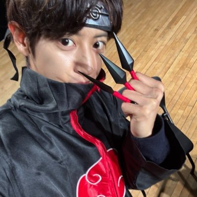 엑소 ⋆ 𝗒𝗈𝗎'𝗋𝖾 𝗆𝗒 𝗐𝗈𝗋𝗅𝖽. ⠀⠀⠀ we are one, 𝗲𝘅𝗼! ✦ 𝖺𝗉𝗋𝗂𝗅 𝟪, 𝟤𝟢𝟣𝟤 ─ 엑소 ✦ ## 𝙚𝙭𝙤: 私の愛 🍡💍 (ꐦ •᷄ࡇ•᷅ ) Chanyeol💜 𝗲𝘅𝗼 @realyeol619