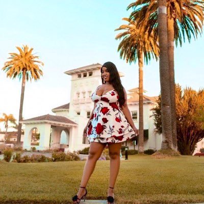 Inamorata 🥂 Creator of memories | 🚆🛩️ Traveler | 🎮 Gamer | 🖖🏾 Trekkie | Sacramento, California based & touring • Bookings via my personal website 🚫 DMs