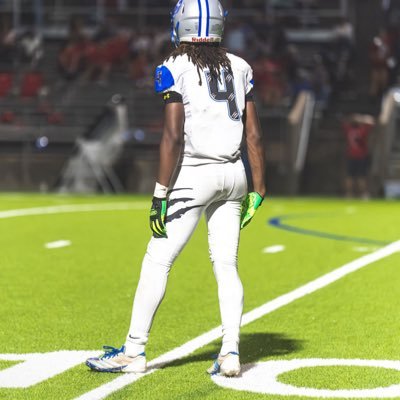 @WestburyFB || DB/WR || c/o 27’ || 6’0 || 175 || 4.5⏱️|| chrisflemings4@yahoo.com || 832•866•5665