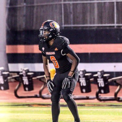 RB/LB @orangetornadoes |5’10| 175 lbs |C/O 2028 |Email: Donovan.stokley0@gmail.com|Attending Donald M. Payne Sr. Tech