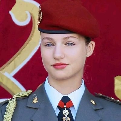 Bienvenidos a la página de respaldo de la princesa Leonor De Spain 🇪🇸❤️.....los amo a todos