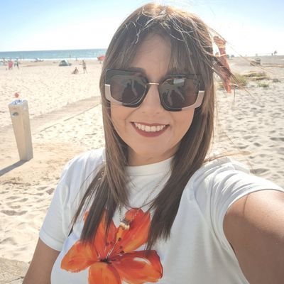 35 años, de Medina Sidonia, Cádiz. Abogada especialista en Derecho de Familia. Secretaria de AJA Cádiz.
Socia de AEAFA
