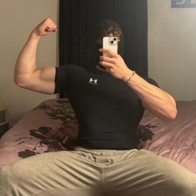 🏴🇪🇸🔞 | 18 year old Student | 🔗 Below for all 🌶️ Content - I respond on OF 😜 Follow the Backup @JaviMuscle2