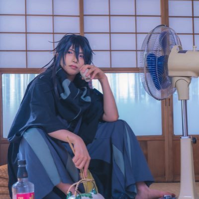 天パで甘党の侍と右腕が魔導書のオッドアイの死神が好き。3月3日と10月10日に狂気が増しますフォローする際は覚悟してください。 アイコンの人間はいません。闇の腐女子で加工厨。20 ↑ 兄属性が主食です