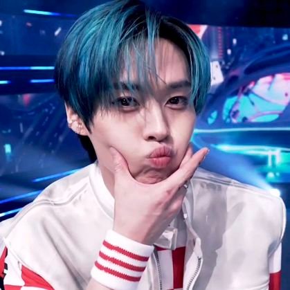 sininhodaEnny's profile picture. 🔔 Conta sininho das @enny_victoriia ativem as nots para ficarem por dentro de novas atts e plots.