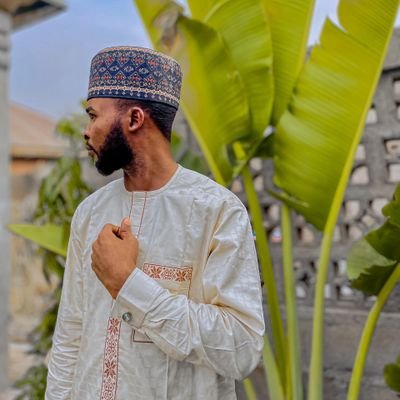 Textiles 🛒 || Cruise Lover 🤩 || Football Banter ⚽️ || Hiker 🏔 || Crypto 💹 ||