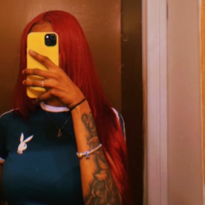 lexcapal0t's profile picture. MWUAH , BIG PIMPIN 👩🏽‍❤️‍💋‍👩🏽 .